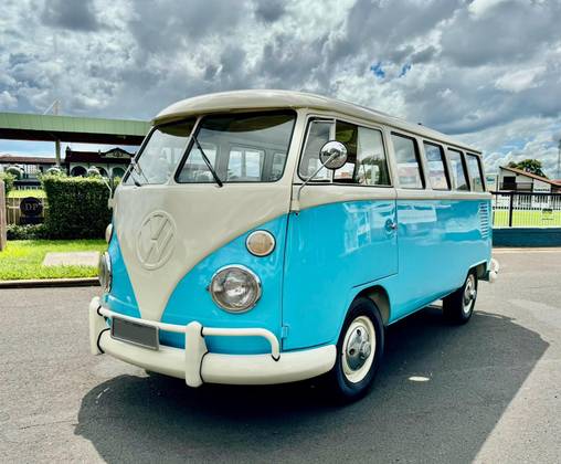 VOLKSWAGEN KOMBI 1.5 STD 8V GASOLINA 3P MANUAL